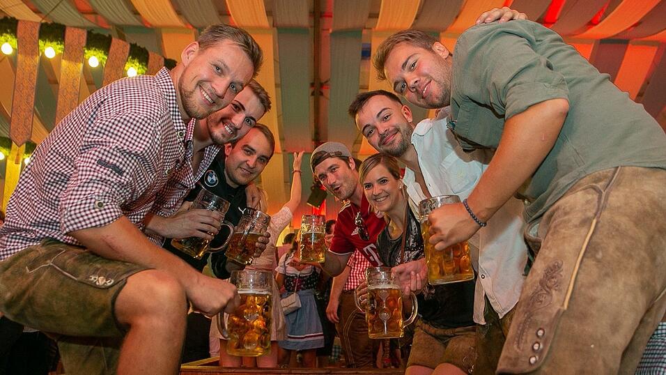 Die Partybilder vom Samstag, 13. August 2022, aus dem Festzelt Wenisch.