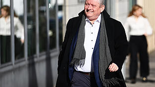 Hermann Gr&ouml;he ist seit Kurzem neuer Pr&auml;sident des Deutschen Roten Kreuzes.