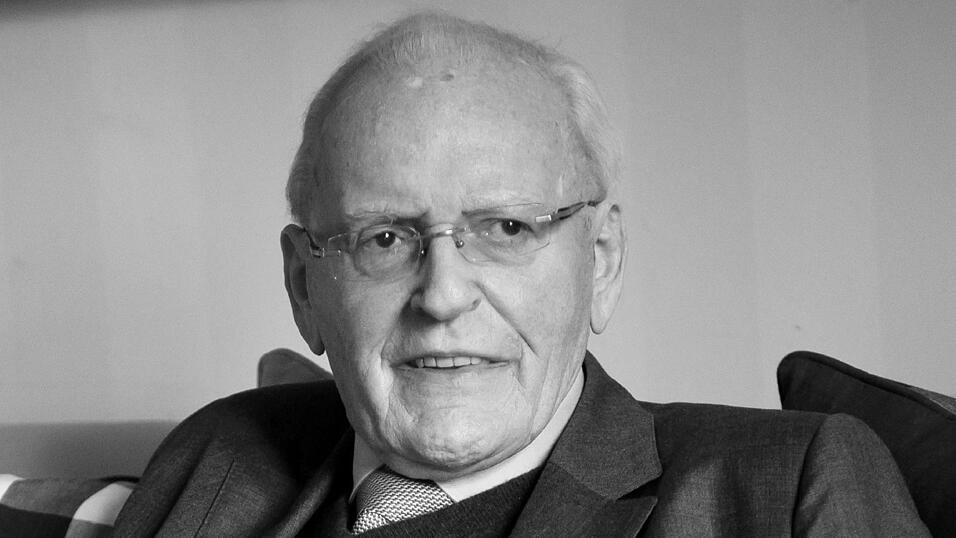 Altbundespräsident Roman Herzog ist tot. Altbundespräsident Roman Herzog ist tot.