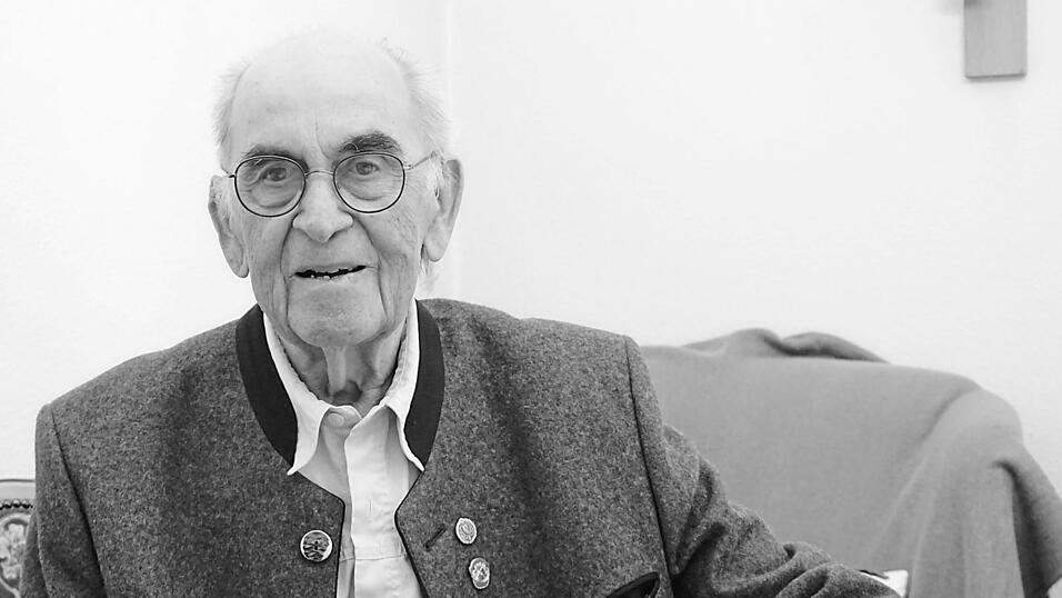 B&auml;ckermeister Ludwig Schifferl ist am 5. Mai verstorben. Mit seiner B&auml;ckerei pr&auml;gte er das Leben in der Gemeinde Bach und dar&uuml;ber hinaus. Zudem war er in vielen Vereinen engagiert.