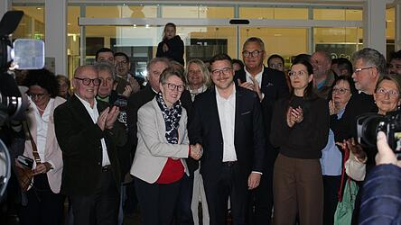 Zweite B&uuml;rgermeisterin Maria Huber &uuml;berbrachte ihre Gl&uuml;ckw&uuml;nsche.