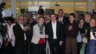 Zweite Bürgermeisterin Maria Huber überbrachte ihre Glückwünsche. Zweite Bürgermeisterin Maria Huber überbrachte ihre Glückwünsche.