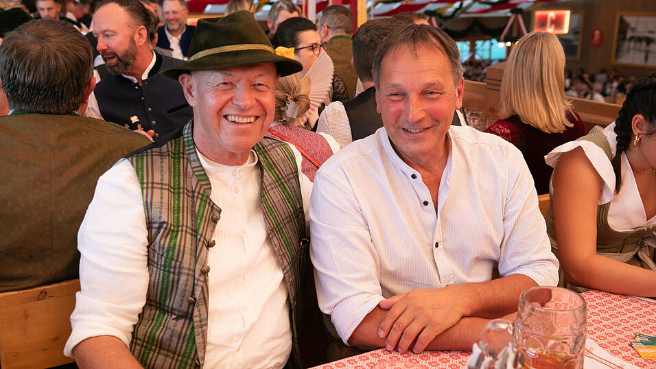 Die Partybilder vom Freitag, 8. August, aus dem Festzelt Krönner. Die Partybilder vom Freitag, 8. August, aus dem Festzelt Krönner.