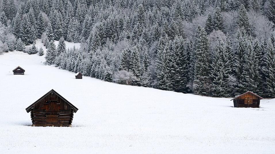 Vielerorts sieht es im Freistaat schon winterlich aus. Vielerorts sieht es im Freistaat schon winterlich aus.