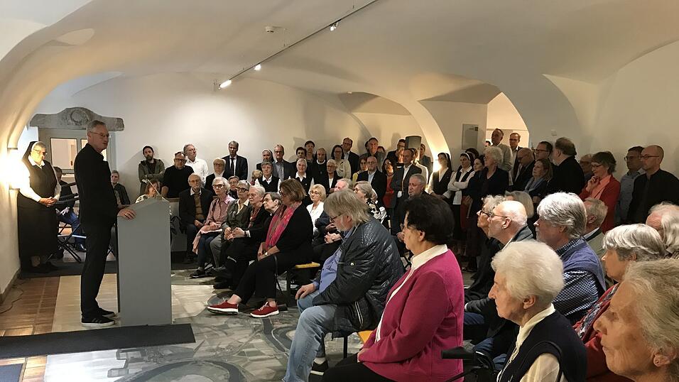 Oberbürgermeister Markus Pannermayr bei der Eröffnung der Ausstellung. Oberbürgermeister Markus Pannermayr bei der Eröffnung der Ausstellung.