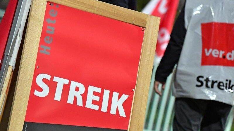 Im Rahmen der bundesweiten Warnstreiks von ver.di ist kommende Woche auch die Regensburger Müllabfuhr eingeschränkt. (Symbolbild) Im Rahmen der bundesweiten Warnstreiks von ver.di ist kommende Woche auch die Regensburger Müllabfuhr eingeschränkt. (Symbolbild)