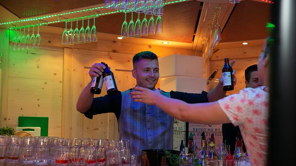 Die Partybilder vom Freitag, 12. August 2022, aus dem Festzelt Reisinger.