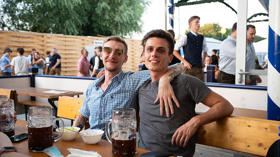 Die Partybilder vom Donnerstag, 13. August, aus dem Festzelt Reisinger. Die Partybilder vom Donnerstag, 13. August, aus dem Festzelt Reisinger.