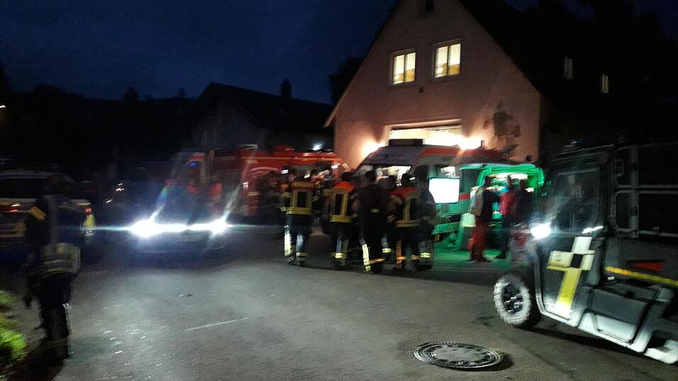 Bergwacht, Feuerwehr, Suchhunde, Polizei: Der Vermisste musste mit einem Gro&szlig;aufgebot an Einsatzkr&auml;ften gesucht werden.