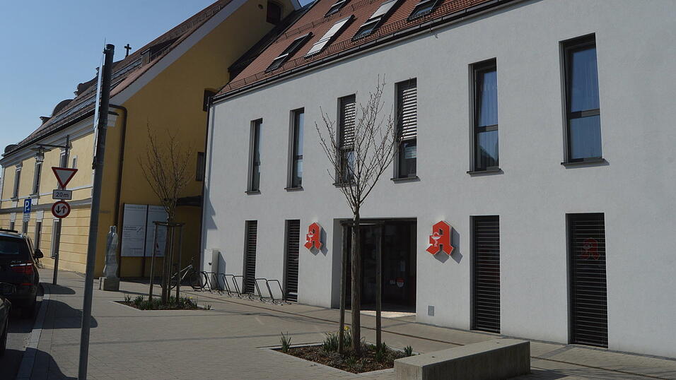 In dem Ärztehaus in der Lorenzerstraße befinden sich zwei Hausarztpraxen.