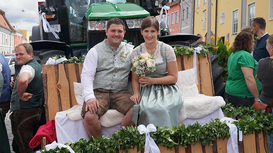 Stefan Hinterwinkler und Michaela Limbrunner feierten ihren großen Tag. Stefan Hinterwinkler und Michaela Limbrunner feierten ihren großen Tag.
