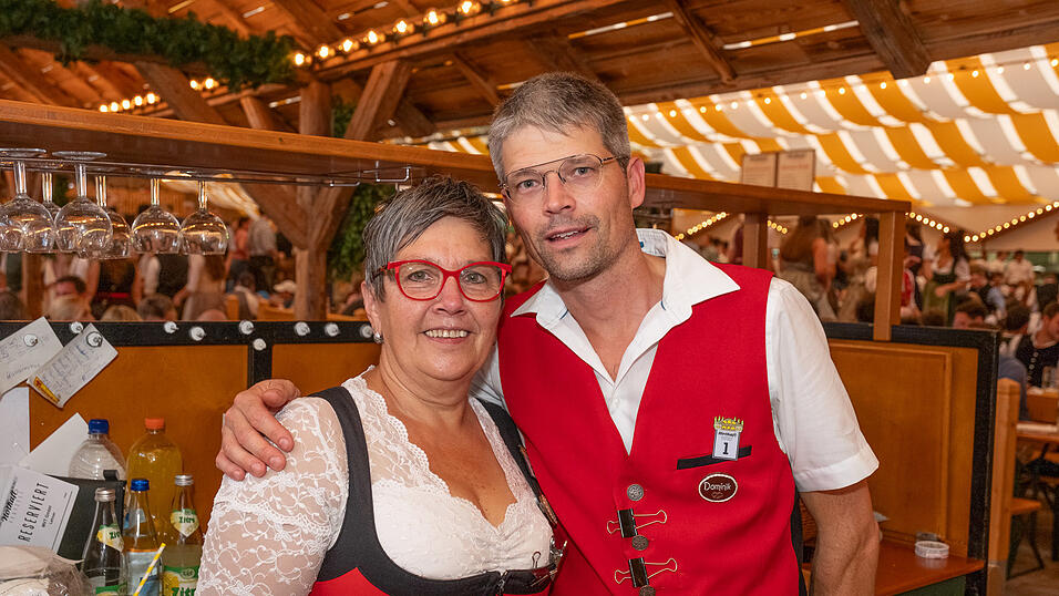 Die Partybilder vom Sonntag, 13. August 2023, aus dem Festzelt Nothaft. Die Partybilder vom Sonntag, 13. August 2023, aus dem Festzelt Nothaft.