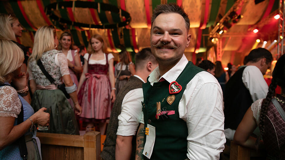 Echte Blasmusikfans lie&szlig;en sich auch den zweiten Auftritt in Folge am Dienstagabend nicht entgehen.