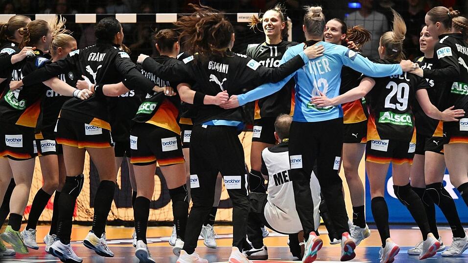Die deutschen Handballerinnen wollen bei der Heim-WM auf Erfolgskurs bleiben. Die deutschen Handballerinnen wollen bei der Heim-WM auf Erfolgskurs bleiben.