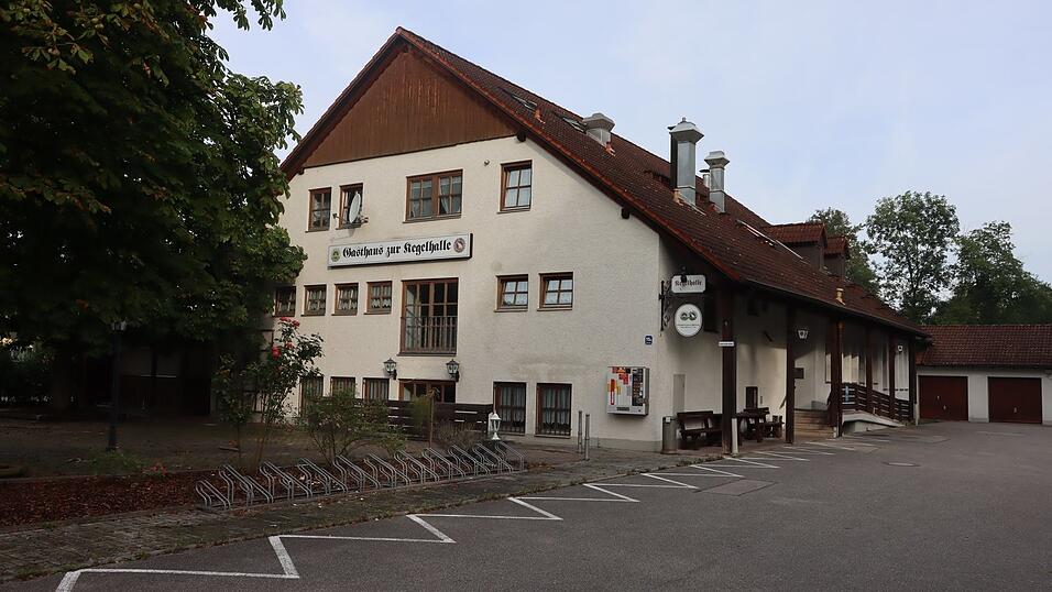 In die Gastst&auml;tte in der Kegelhalle sind am Samstagmorgen zwei maskierte T&auml;ter eingedrungen