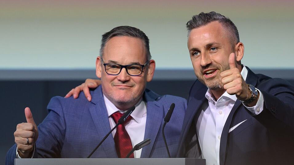 &laquo;Wir sind der Rammbock des Volkes, mit dem das Volk demokratisch in die Festungen des etablierten Machtkartells eindringt&raquo;, sagt AfD-Landeschef Martin Reichardt (links). Ulrich Siegmund soll nach dem Willen der AfD Ministerpr&auml;sident werden.