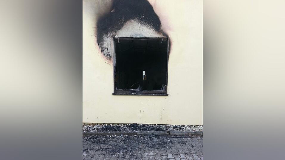 Am Mittwoch ist in der Asylbewerberunterkunft an der Porschestra&szlig;e ein Brand ausgebrochen. Die Polizei geht mittlerweile davon aus, dass die Brandursache wohl technischer Natur war.