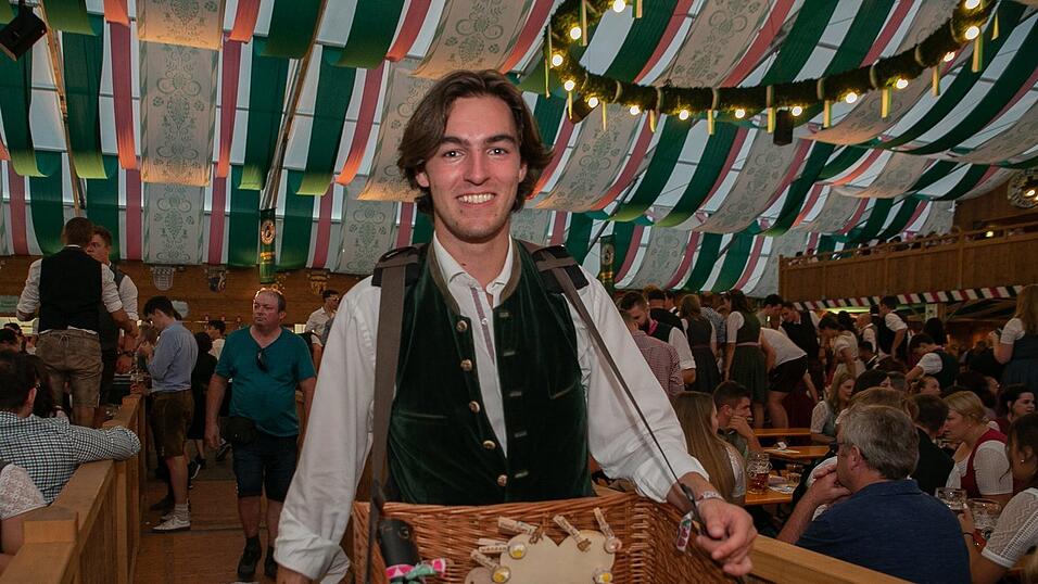 Die Partybilder vom Sonntag, 14. August 2022, aus dem Festzelt Weckmann.