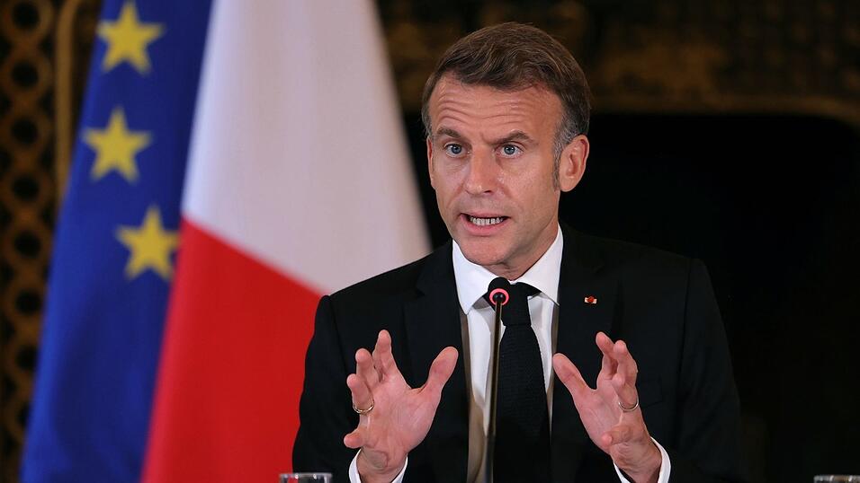 Für die Ernennung eines neuen Premiers hat Macron sich eine Frist bis zum heutigen Freitag gesetzt. Für die Ernennung eines neuen Premiers hat Macron sich eine Frist bis zum heutigen Freitag gesetzt.