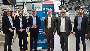 Alexander Kreipl (von links), Prof. Dr. Torsten Busacker, Burkard Hüttl, Werner Bumeder, Karl Heinz Keil und Prof. Dr. Martin Prasch (TZ Puls). Alexander Kreipl (von links), Prof. Dr. Torsten Busacker, Burkard Hüttl, Werner Bumeder, Karl Heinz Keil und Prof. Dr. Martin Prasch (TZ Puls).