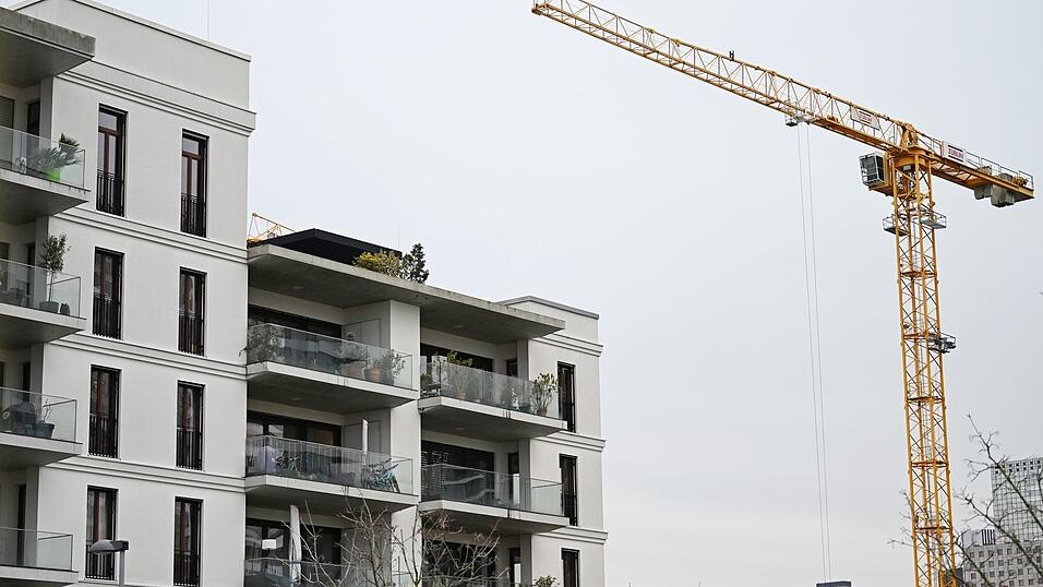 Wenig Wohnraum, hohe Mieten: Beim stockenden Wohnungsbau ist Besserung in Sicht (Archivbild) Wenig Wohnraum, hohe Mieten: Beim stockenden Wohnungsbau ist Besserung in Sicht (Archivbild)