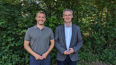 Einstimmig in den Verbandsvorsitz gewählt: Max Kofler (links) und sein Stellvertreter Thomas Huber. Einstimmig in den Verbandsvorsitz gewählt: Max Kofler (links) und sein Stellvertreter Thomas Huber.