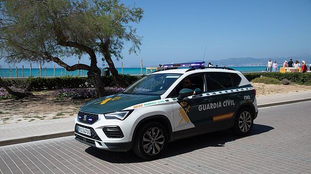 Die spanische Polizeieinheit Guardia Civil hat auf Teneriffa einen Deutschen unter dem Verdacht festgenommen, seine Mutter erschossen zu haben. (Symbolbild)