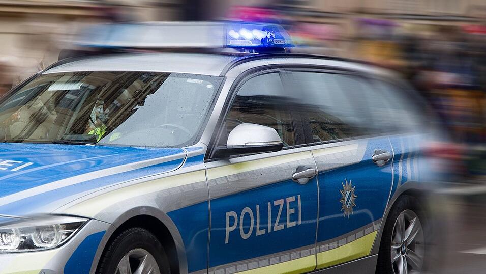 Symbolbild: Polizei, Feuerwehren und Wasserwacht waren in Unterlenghart im Einsatz.