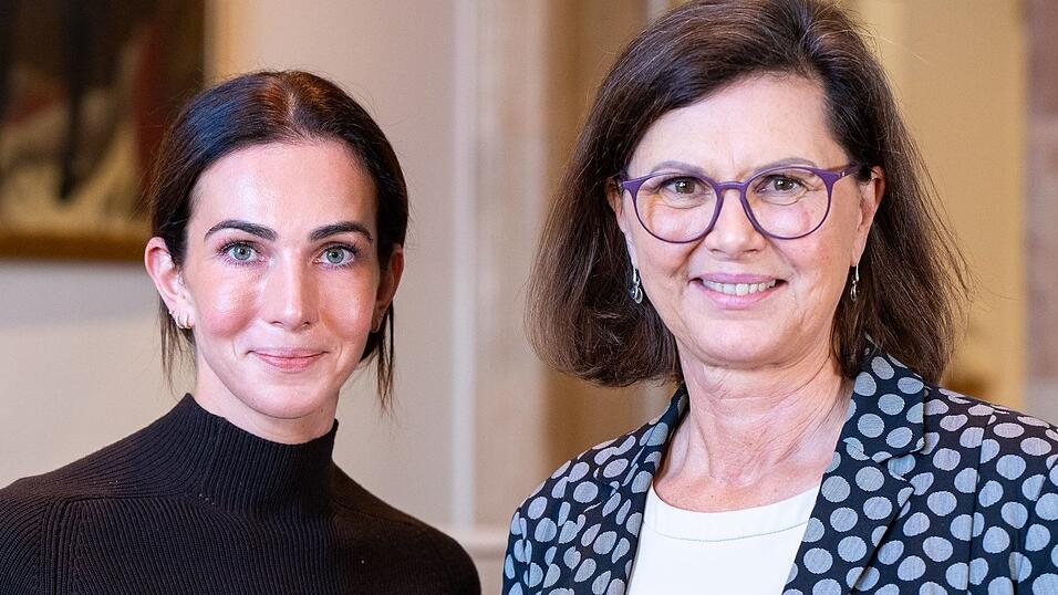 Lisa Müller ging immer auch ihren eigenen Weg - wie bei ihrem Praktikum im bayerischen Landtag. (Archivbild) Lisa Müller ging immer auch ihren eigenen Weg - wie bei ihrem Praktikum im bayerischen Landtag. (Archivbild)