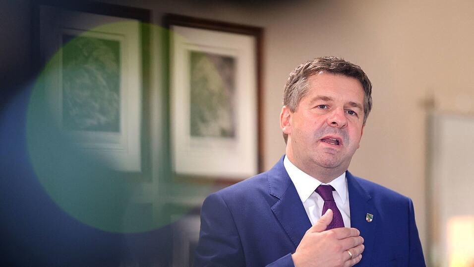 Sven Schulze, Noch-Ministerpräsident von Sachsen-Anhalt, hatte sich nach der Landtagswahl in einem Brief an Schnieder gewandt. (Archivbild) Sven Schulze, Noch-Ministerpräsident von Sachsen-Anhalt, hatte sich nach der Landtagswahl in einem Brief an Schnieder gewandt. (Archivbild)