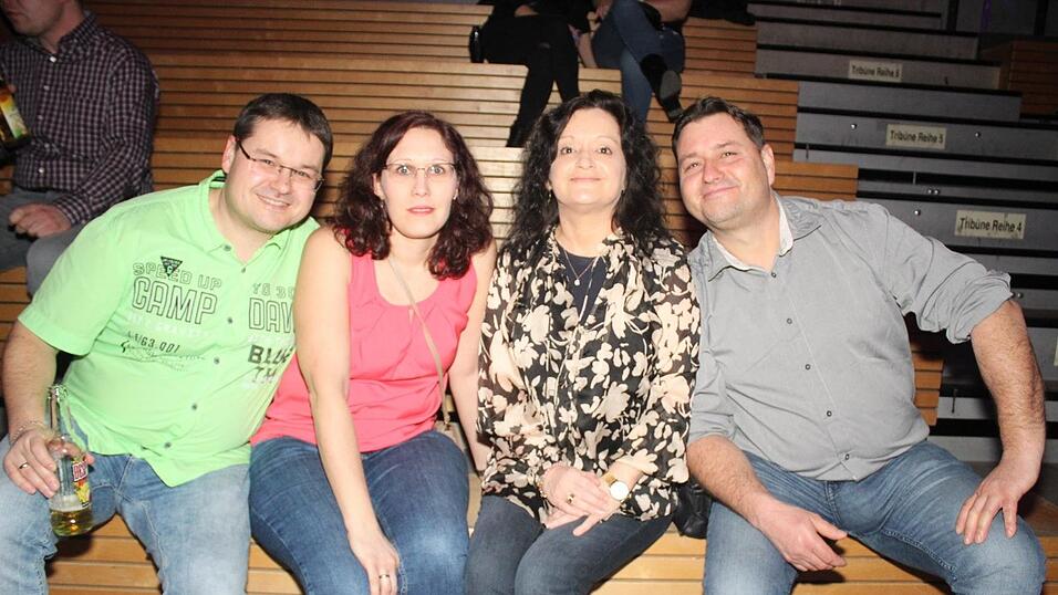 Auf der Eskara &Uuml;30-Party in Essenbach war wieder viel los.