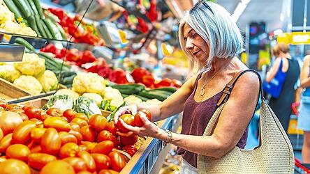 Einen gut sortierten Supermarkt wünschen sich die Steinkirchener Bürger. Die Voraussetzungen dafür sind allerdings alles andere als gut.