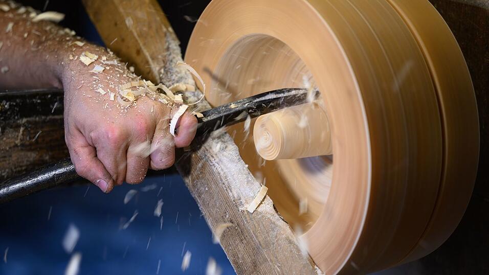 Junge Leute sollten sich früher und intensiver um einen Ausbildungsplatz bemühen. (Symbolbild)