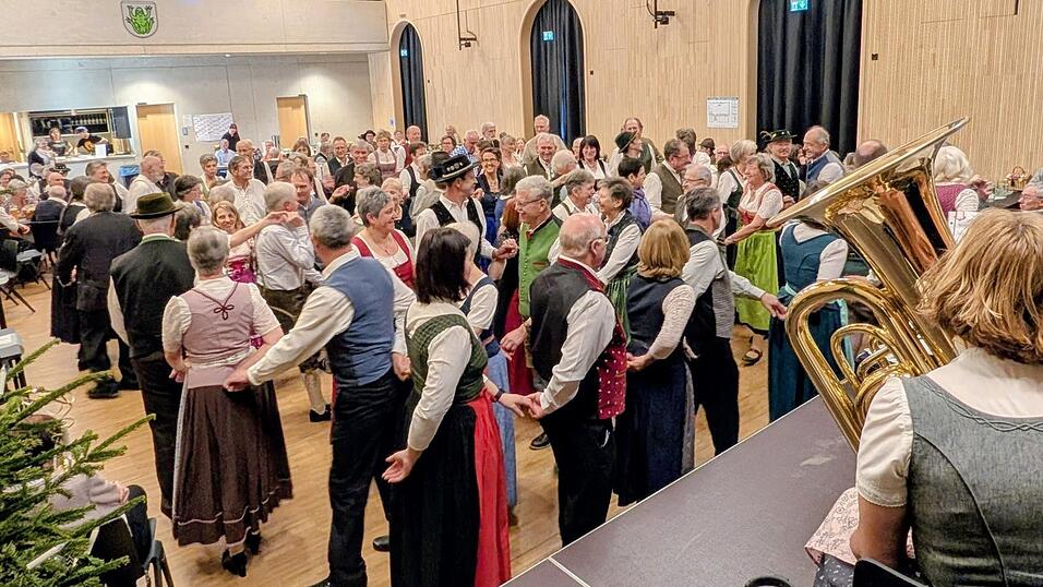 Auf der Tanzfläche herrschte ausgelassene Stimmung. Auf der Tanzfläche herrschte ausgelassene Stimmung.