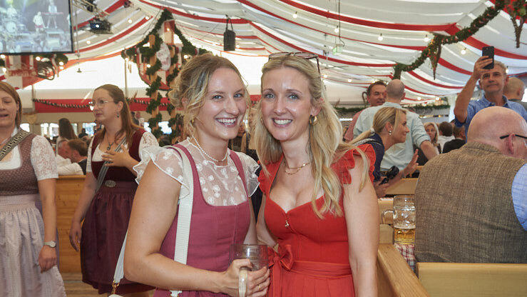 Die Partybilder vom Samstag, 8. August, aus dem Festzelt Lechner. Die Partybilder vom Samstag, 8. August, aus dem Festzelt Lechner.