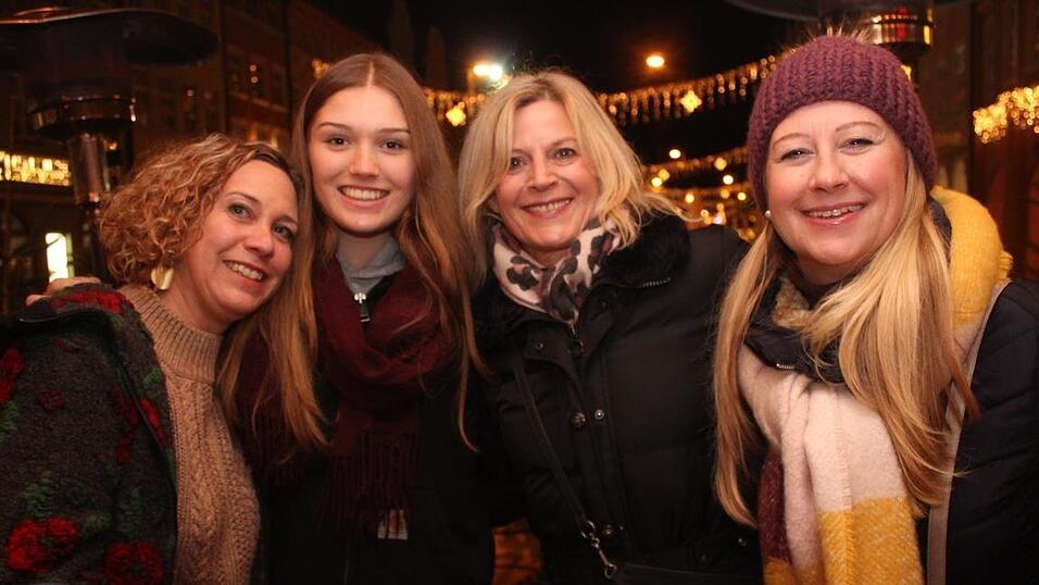 In Landshut lockten am Wochenende der Kunsthandwerkermarkt und die H&uuml;ttengaudi zahlreiche Besucher an.