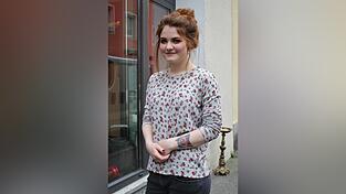 Patricia kommt aus Regensburg. Seit gut einem Jahr arbeitet sie als T&auml;towiererin.