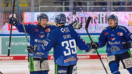 Offensivtalent Simon Seidl (19) erzielte am Freitagabend seinen ersten DEL-Treffer.