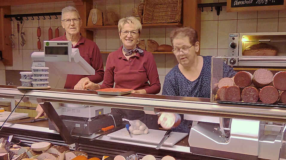 Metzgermeister Ottmar Stern, seine Frau Irene und Fachverk&auml;uferin Monika Br&auml;u