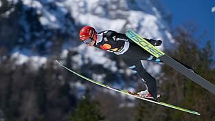 Karl Geiger konnte nur im ersten Durchgang des Teamwettbewerbs &uuml;berzeugen.