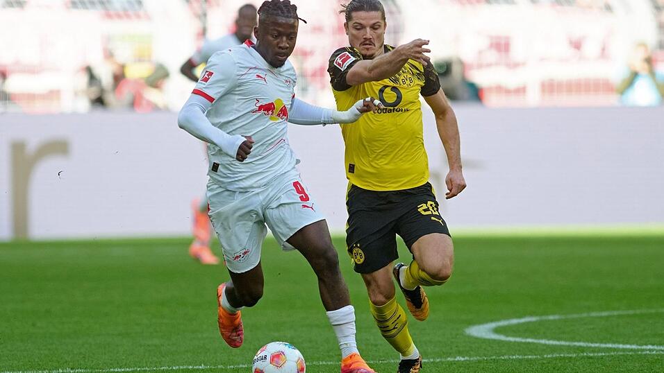 Kampf um jeden Zentimeter zwischen Dortmund und Leipzig.