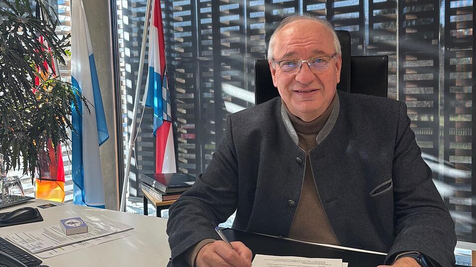 Bis April ist Franz Löffler noch in Amt und Würden. Dann nimmt er Abschied als Landrat. Bis April ist Franz Löffler noch in Amt und Würden. Dann nimmt er Abschied als Landrat.