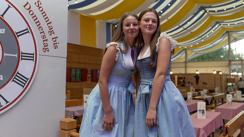 Die Partybilder vom Dienstag, 11. August, aus dem Festzelt Reisinger. Die Partybilder vom Dienstag, 11. August, aus dem Festzelt Reisinger.