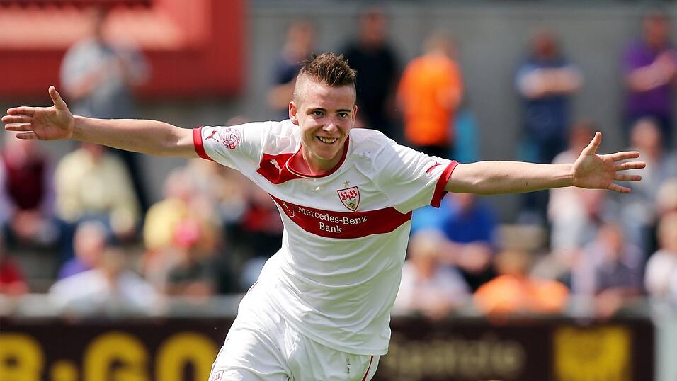 Max Besuschkow trat im Nachwuchs nicht selten als Torschütze auf, wie hier im Jahr 2013 im Trikot des VfB Stuttgart. (Foto: imago) Max Besuschkow trat im Nachwuchs nicht selten als Torschütze auf, wie hier im Jahr 2013 im Trikot des VfB Stuttgart. (Foto: imago)