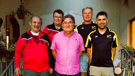 Josef Lemberger, Markus Geiger, Peter Meindl und Robert Gierstl gratulierten &bdquo;Gianni&ldquo; Franz Rainer zum 75. Geburtstag.