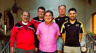 Josef Lemberger, Markus Geiger, Peter Meindl und Robert Gierstl gratulierten „Gianni“ Franz Rainer zum 75. Geburtstag. Josef Lemberger, Markus Geiger, Peter Meindl und Robert Gierstl gratulierten „Gianni“ Franz Rainer zum 75. Geburtstag.