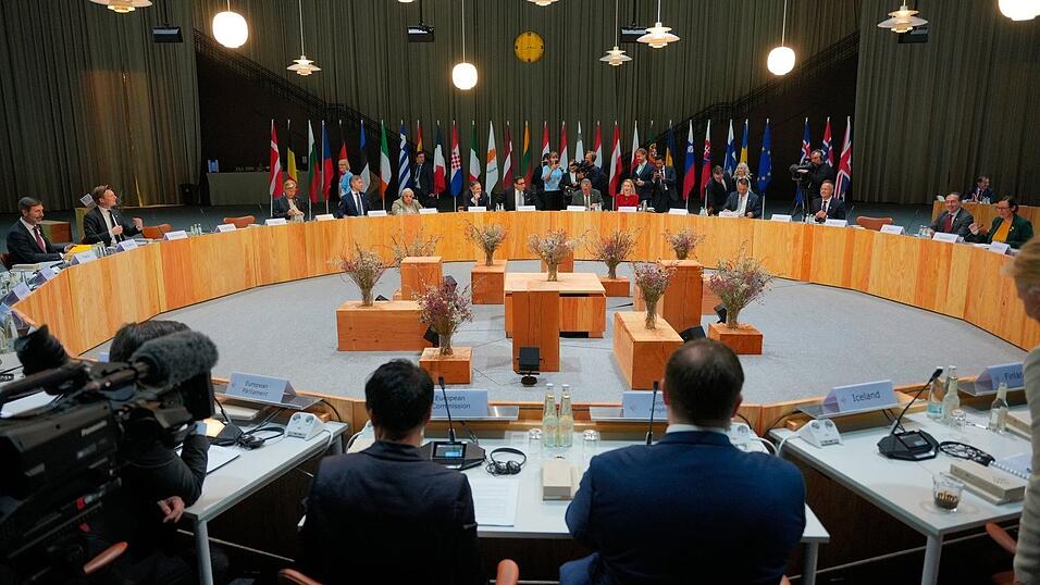 Johann Wadephul und die anderen Außenminister der EU-Staaten tagen derzeit in Kopenhagen.