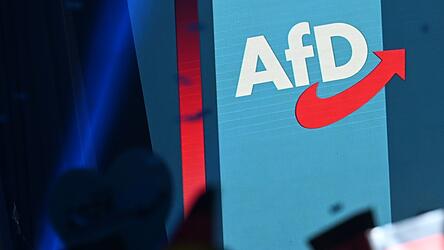Die AfD will im Landshuter Stadtrat mit anderen Parteien zusammenarbeiten. Das beteuerte der neue Fraktionsvorsitzende am Freitag. Die AfD will im Landshuter Stadtrat mit anderen Parteien zusammenarbeiten. Das beteuerte der neue Fraktionsvorsitzende am Freitag.