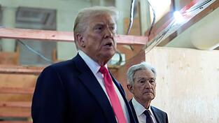 Fed-Chef Powell ist seit Monaten das Ziel verbaler Attacken von US-Präsident Trump. (Archivbild)