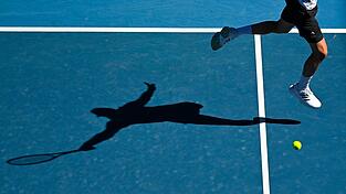 Bei einem Tennis-Turnier in den Vereinigten Arabischen Emiraten kam es zu einer Unterbrechung wegen einer Sicherheitswarnung. (Archivbild) Bei einem Tennis-Turnier in den Vereinigten Arabischen Emiraten kam es zu einer Unterbrechung wegen einer Sicherheitswarnung. (Archivbild)